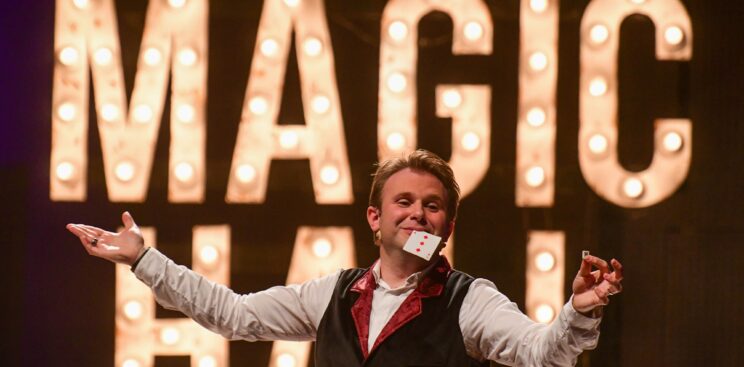 ESPECTACLE: Màgia amb Jordi Quimera