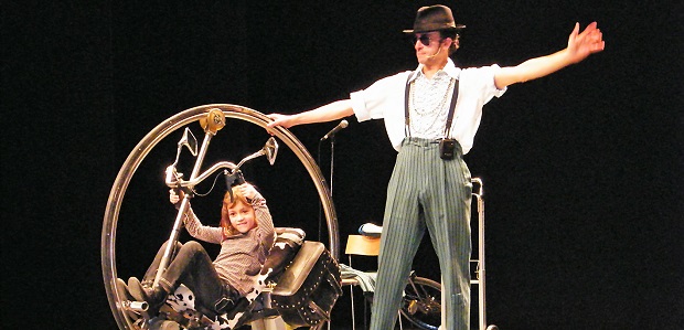 ESPECTACLE: Professor Karoli, l’Home Roda